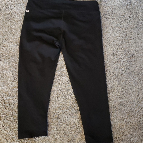 Fabletics capri - Picture 3 of 3